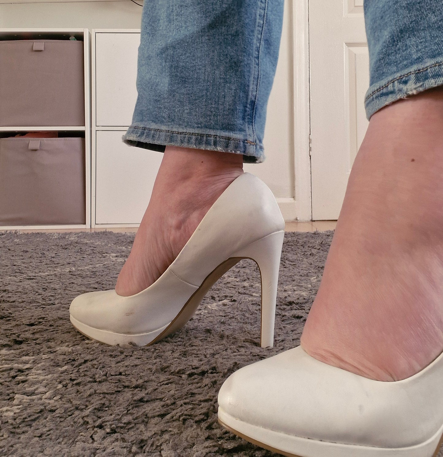 Sexy white Heels - Well Worn - UK6