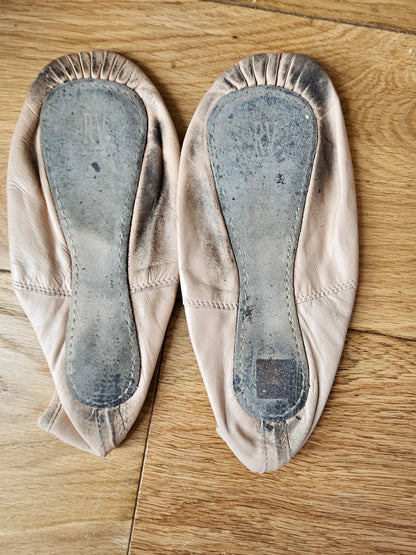 Ballet Shoes / Heavily Worn / Scented - UK5