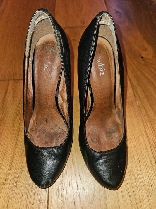 Trashed and Beautiful Black Heels, UK5