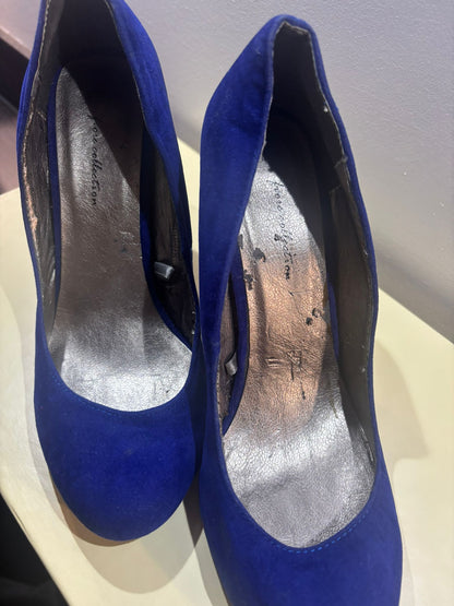 Well Worn Electric Blue Heels and tights combo - UK4